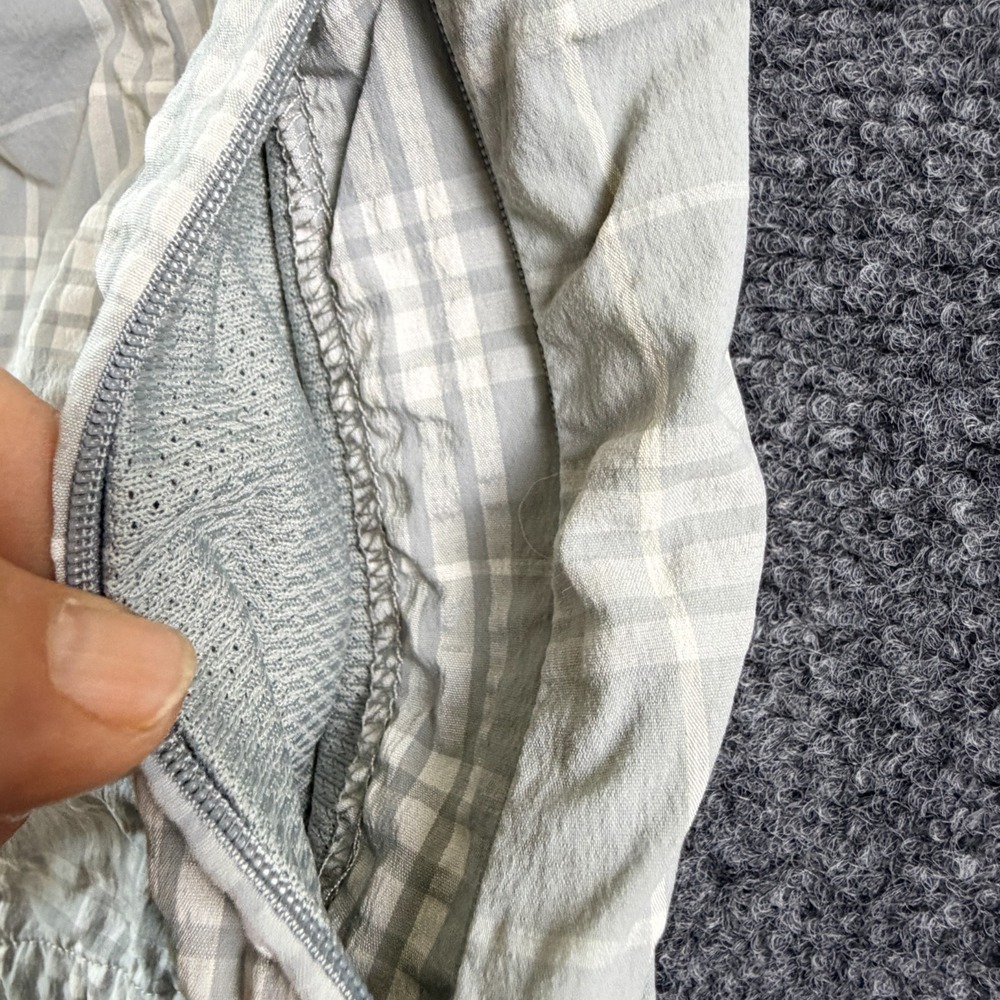REI Co-op Hiking Shirt Womens Small Gray‎ Plaid Stretch Mesh Lined Snap Front - Picture 12 of 13